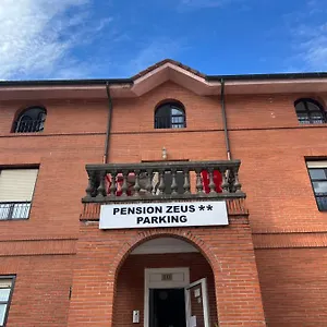 Zeus Pensión Barakaldo